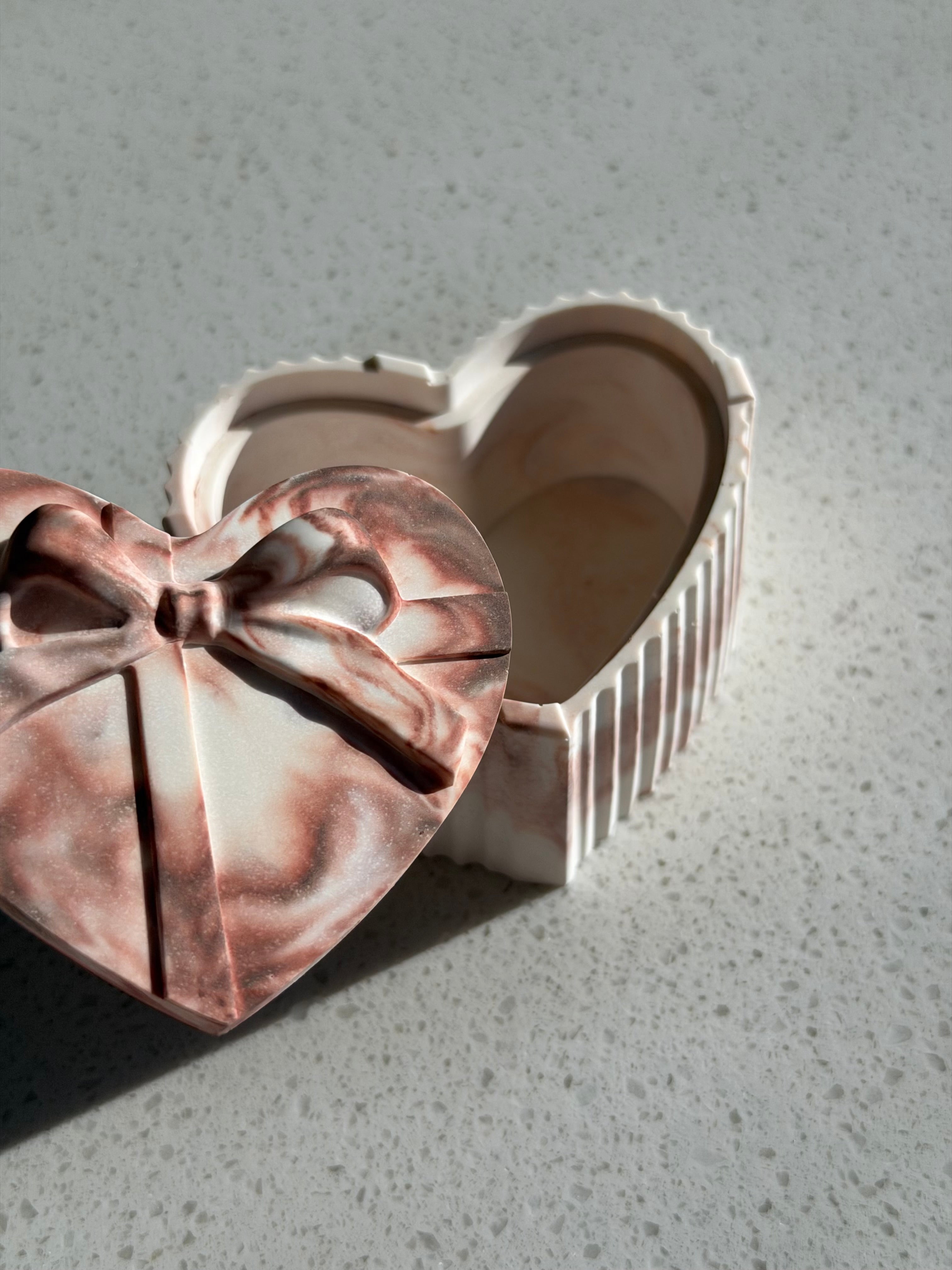 The Marbled Heart Bow Box