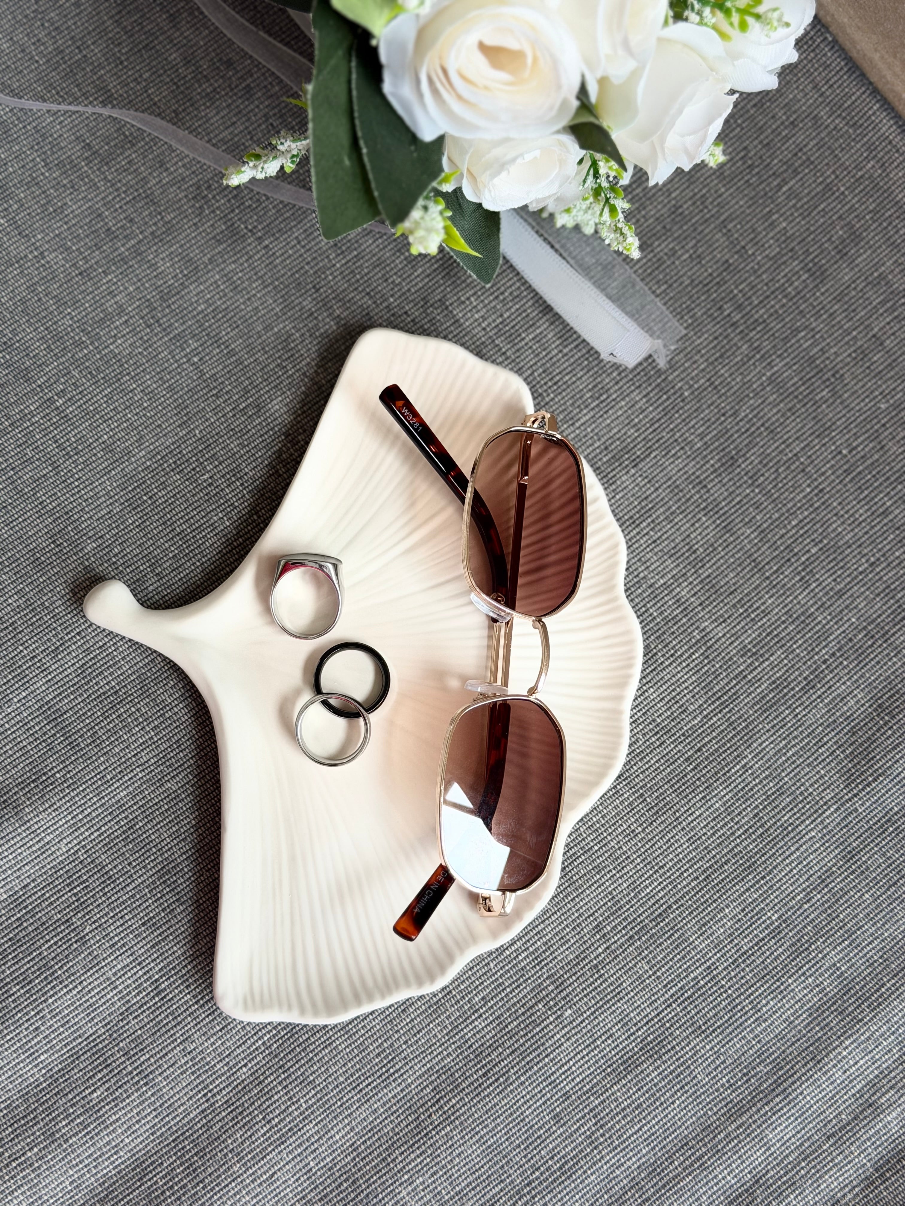 Wavy Leaf Tray