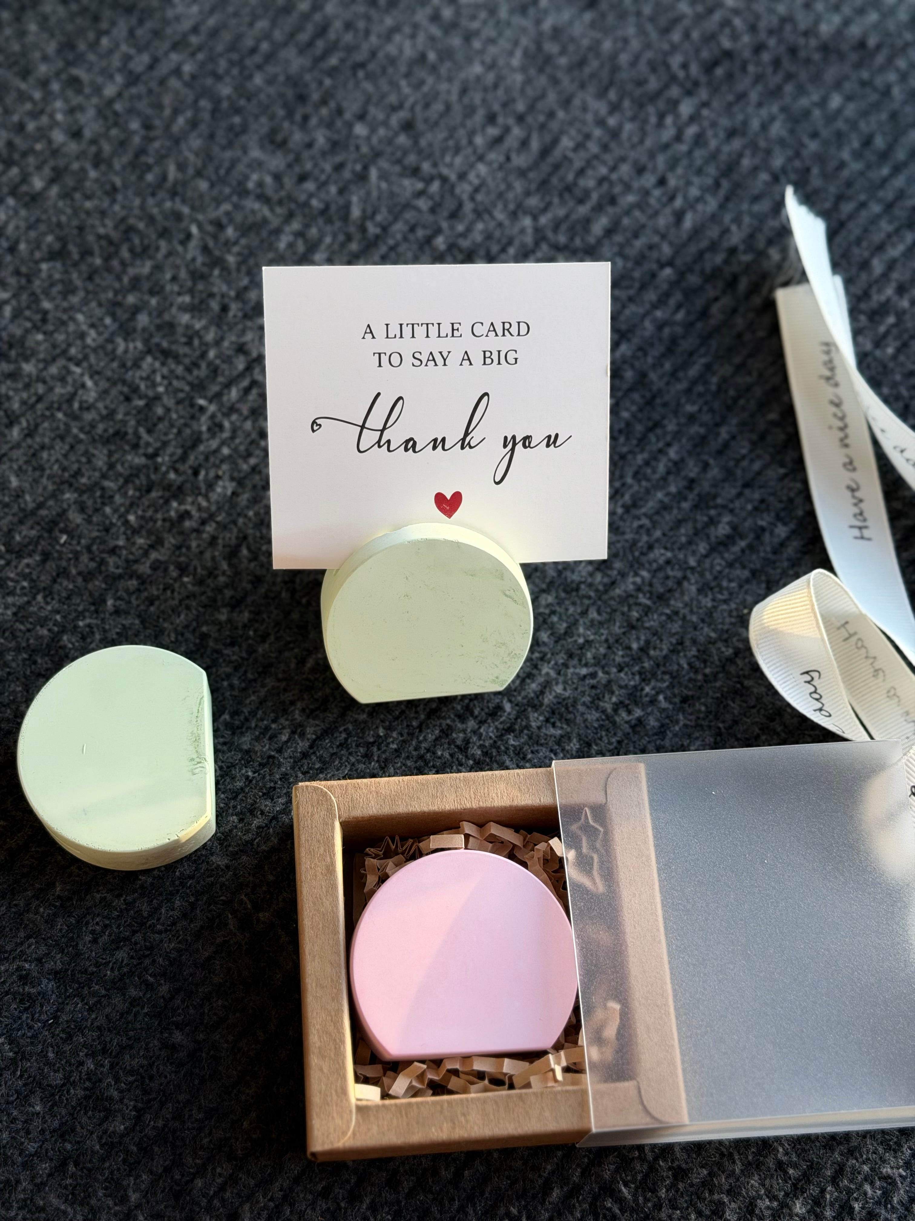 Minimalist Photo, Note & Card Holder Stand