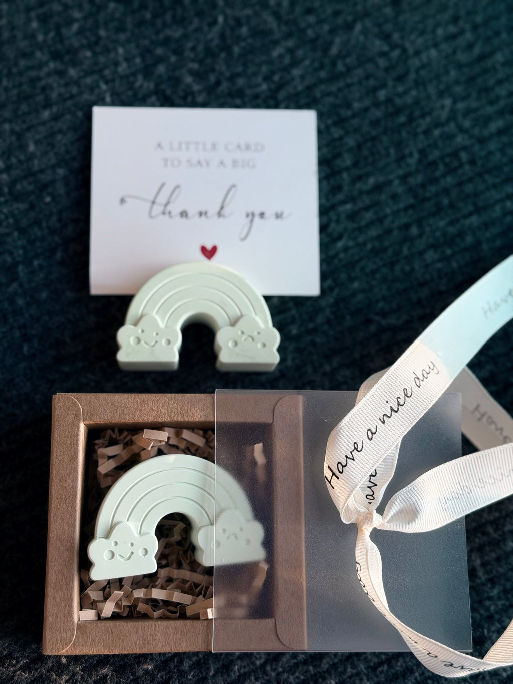 Minimalist Photo, Note & Card Holder Stand