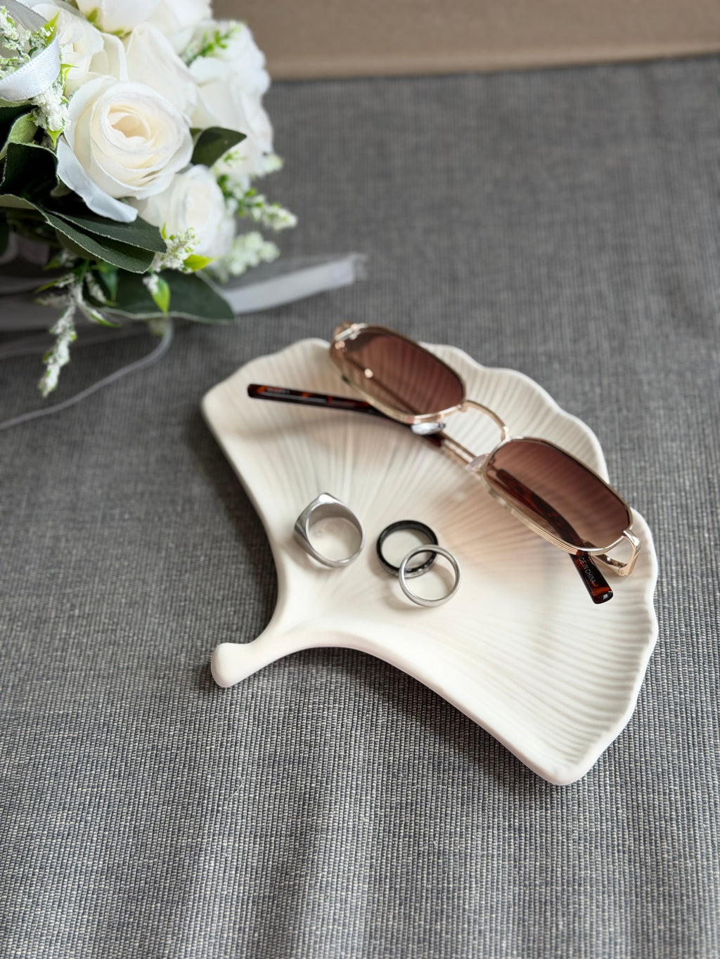 Wavy Leaf Tray