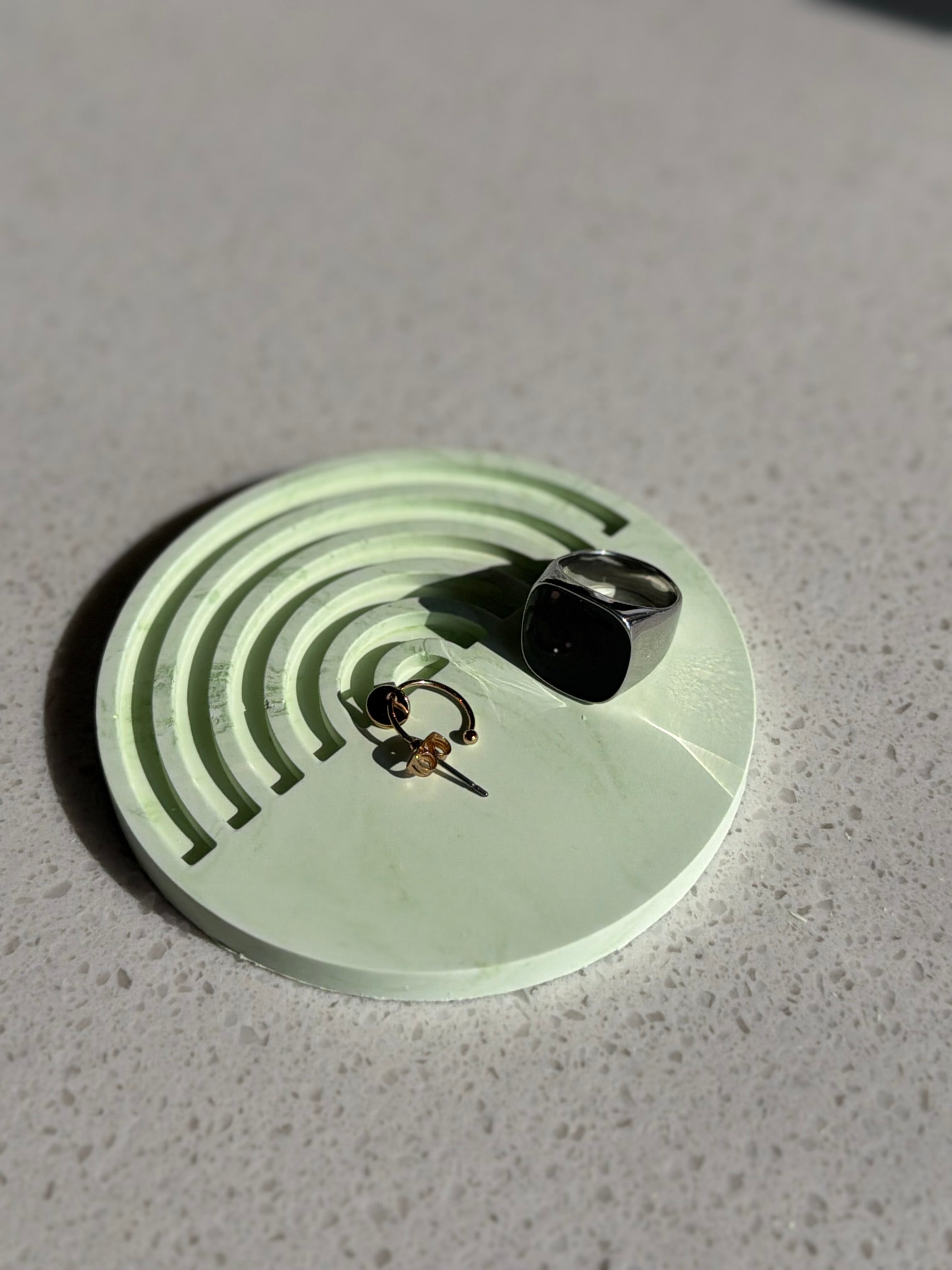 Arch & Concentric Ring Rippled Storage Tray