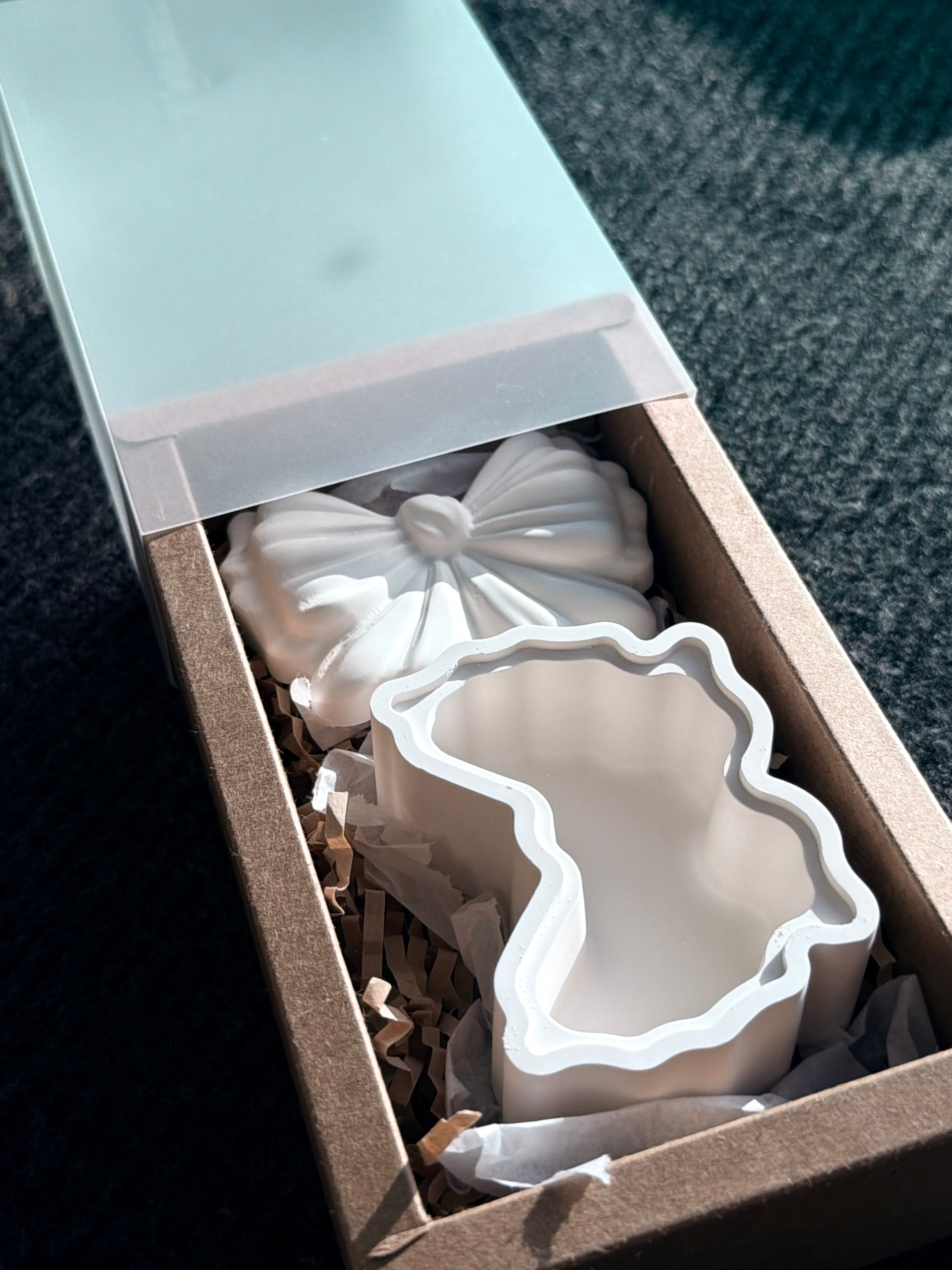 Medium Bow Treasure Box Gift Box