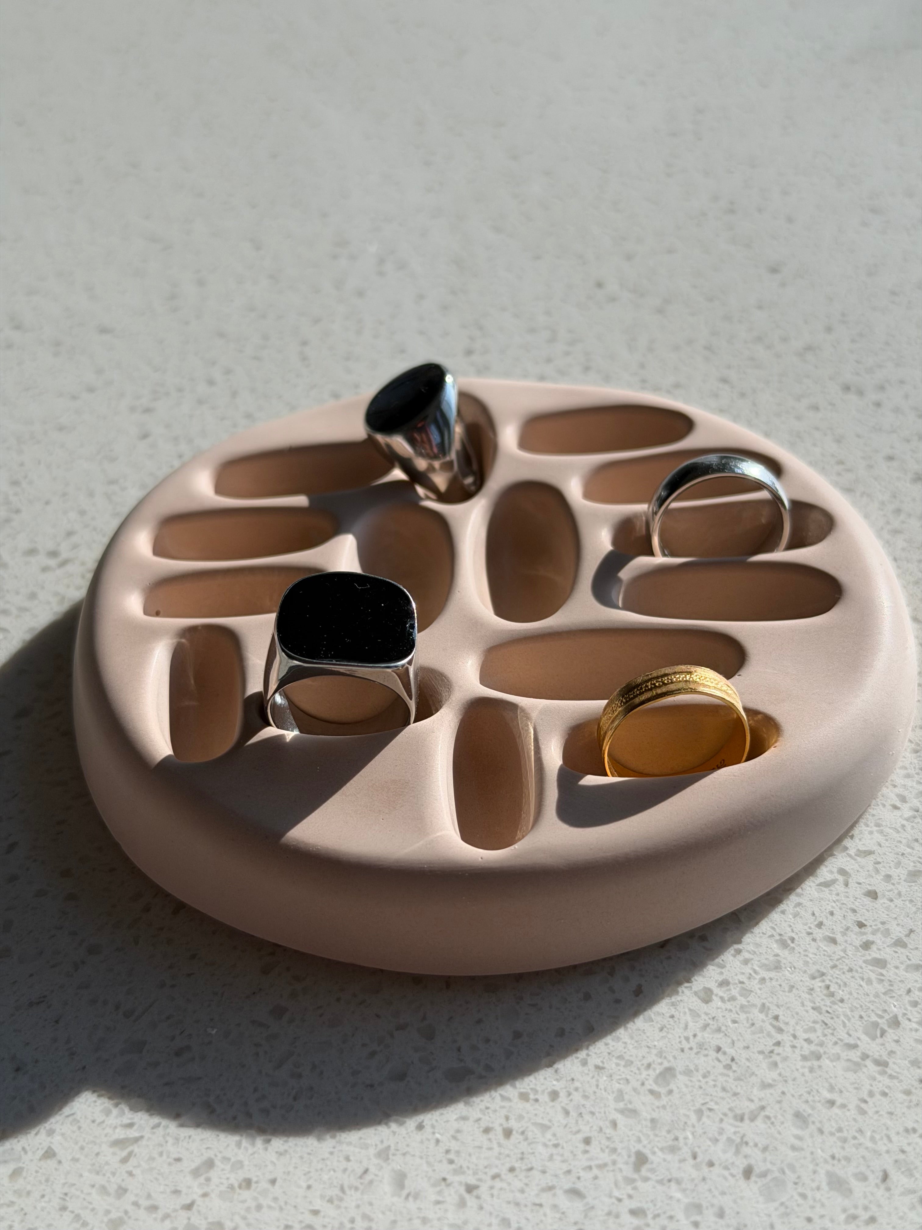 Rounded Ring Tray