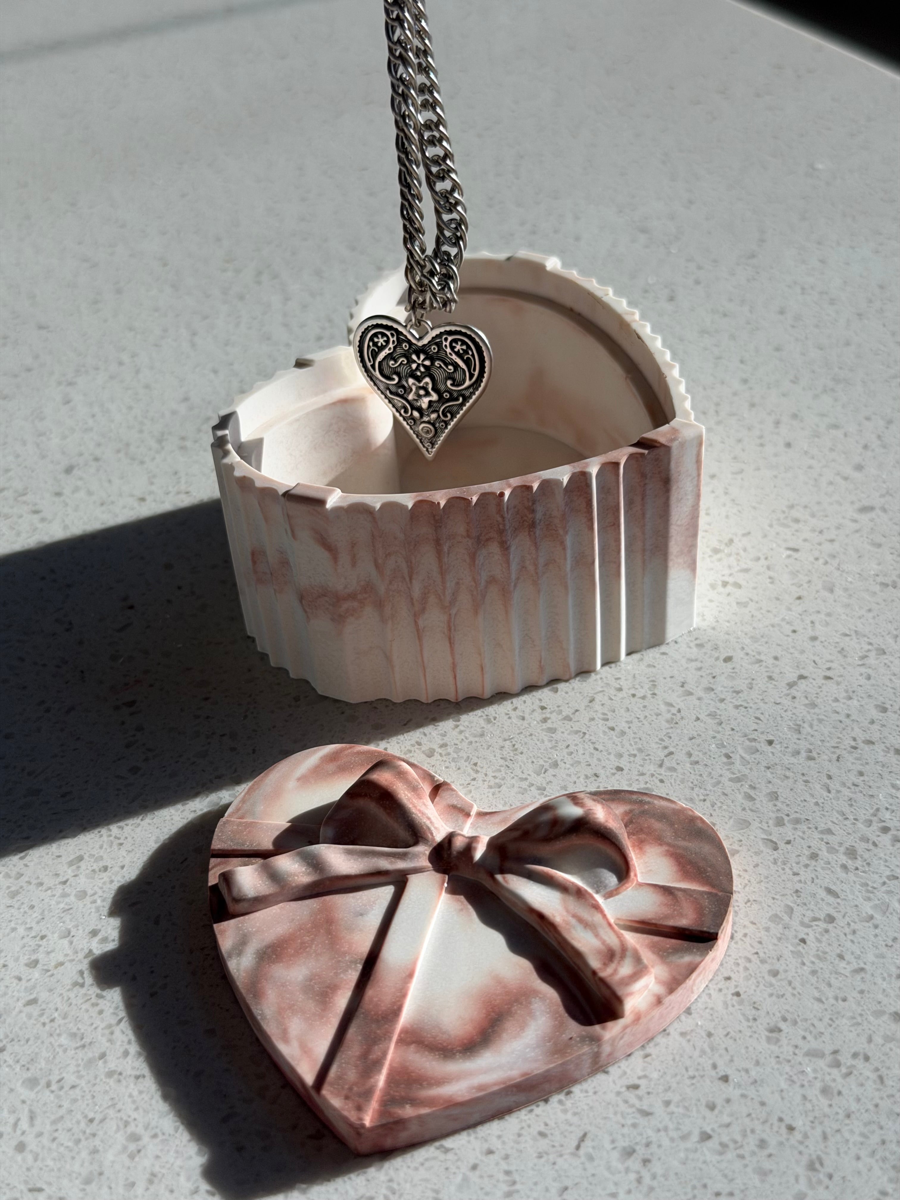The Marbled Heart Bow Box