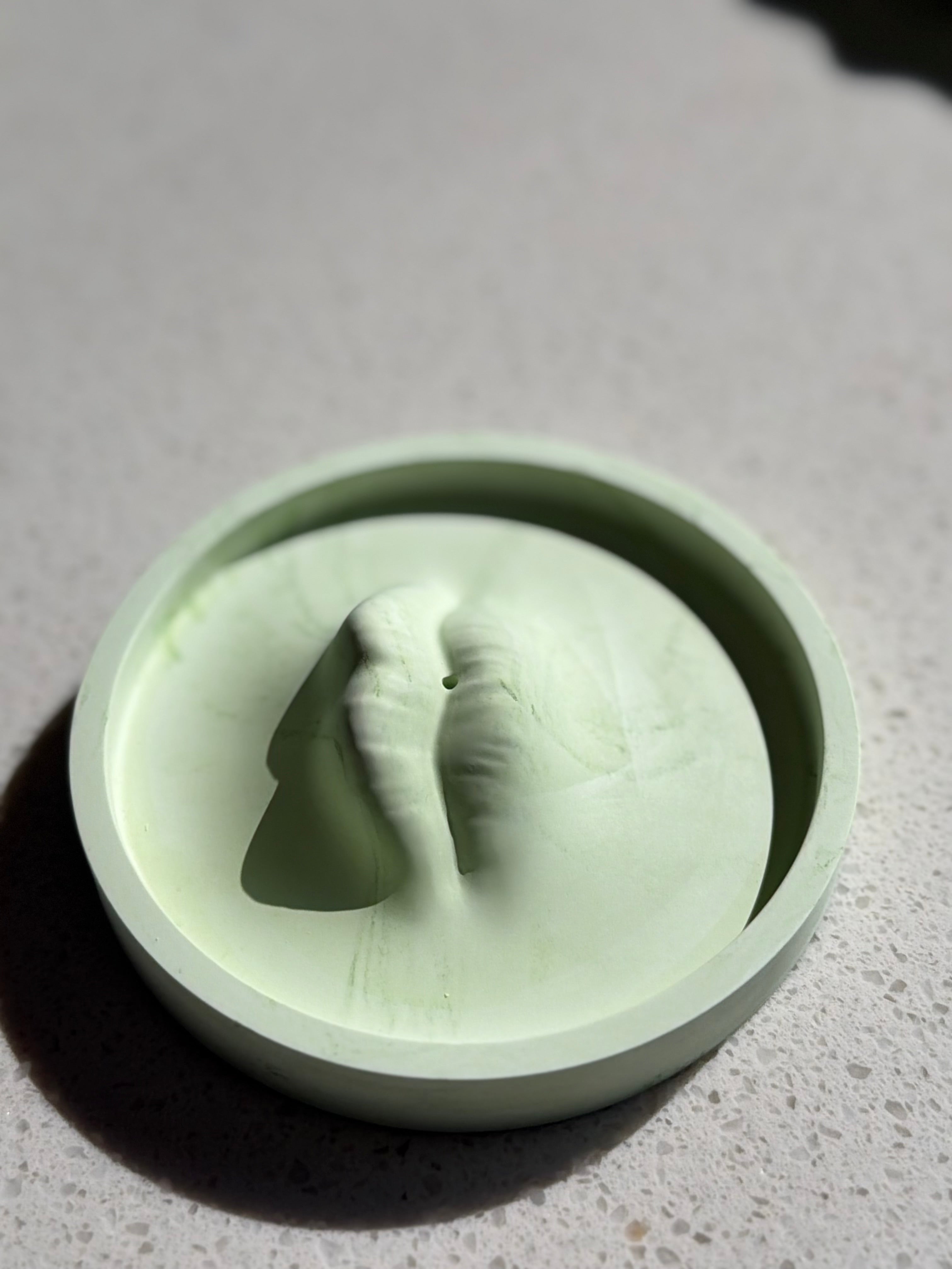 Aethel Lip Silhouette Incense & Ring Coaster