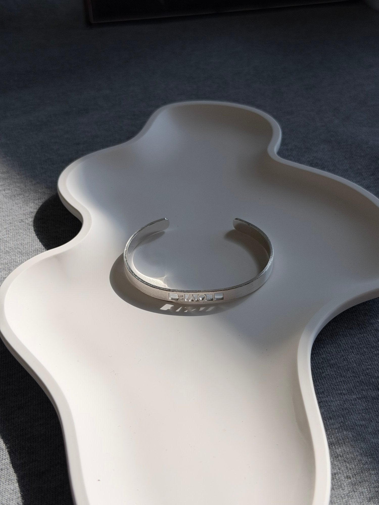 Ocean Wave Tray
