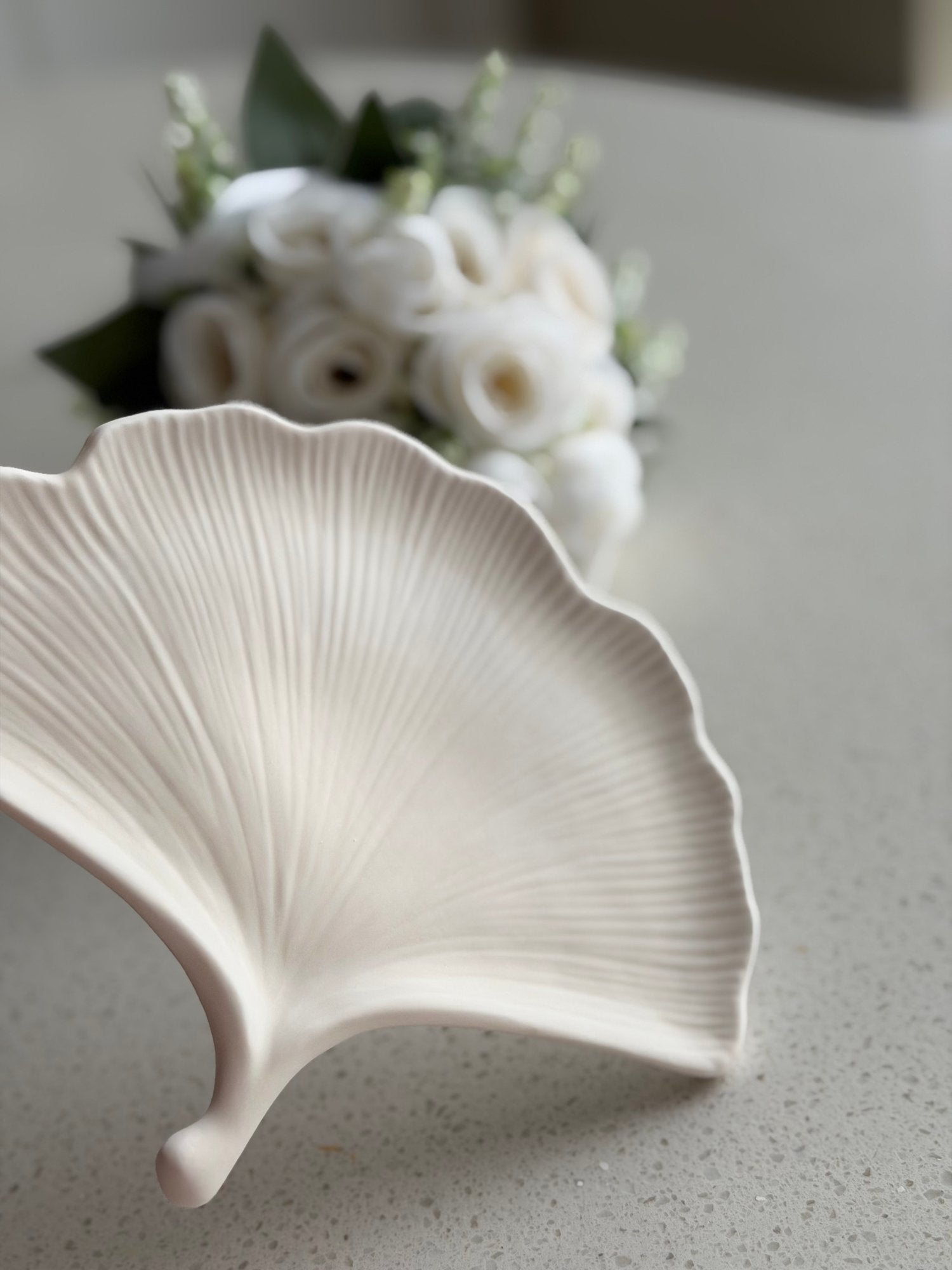 Wavy Leaf Tray
